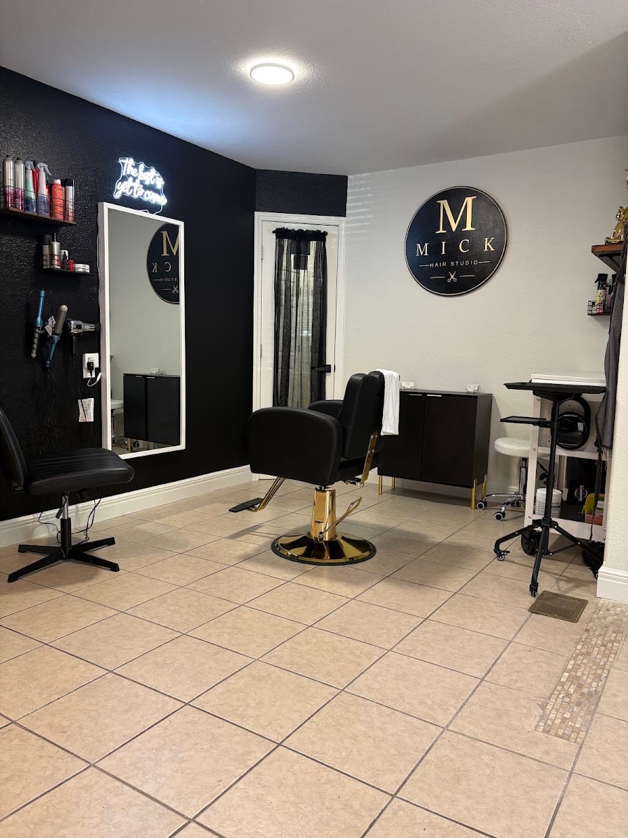 Mick Hair Studio, photo 2