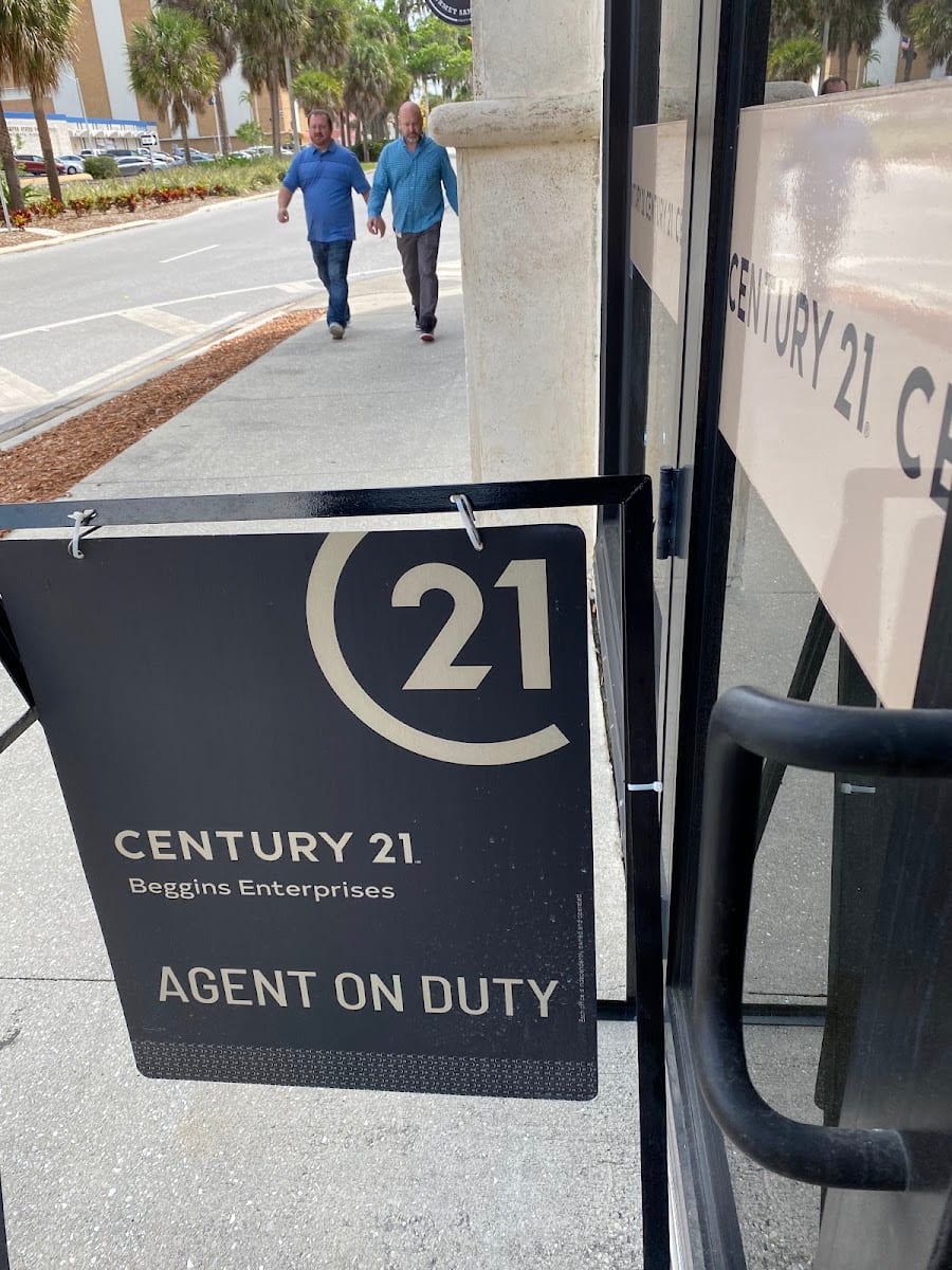 CENTURY 21 Beggins Enterprises, photo 4