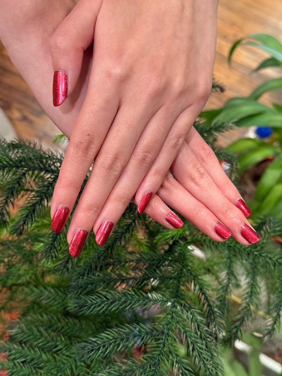 Helen’s Nail Salon, photo 3