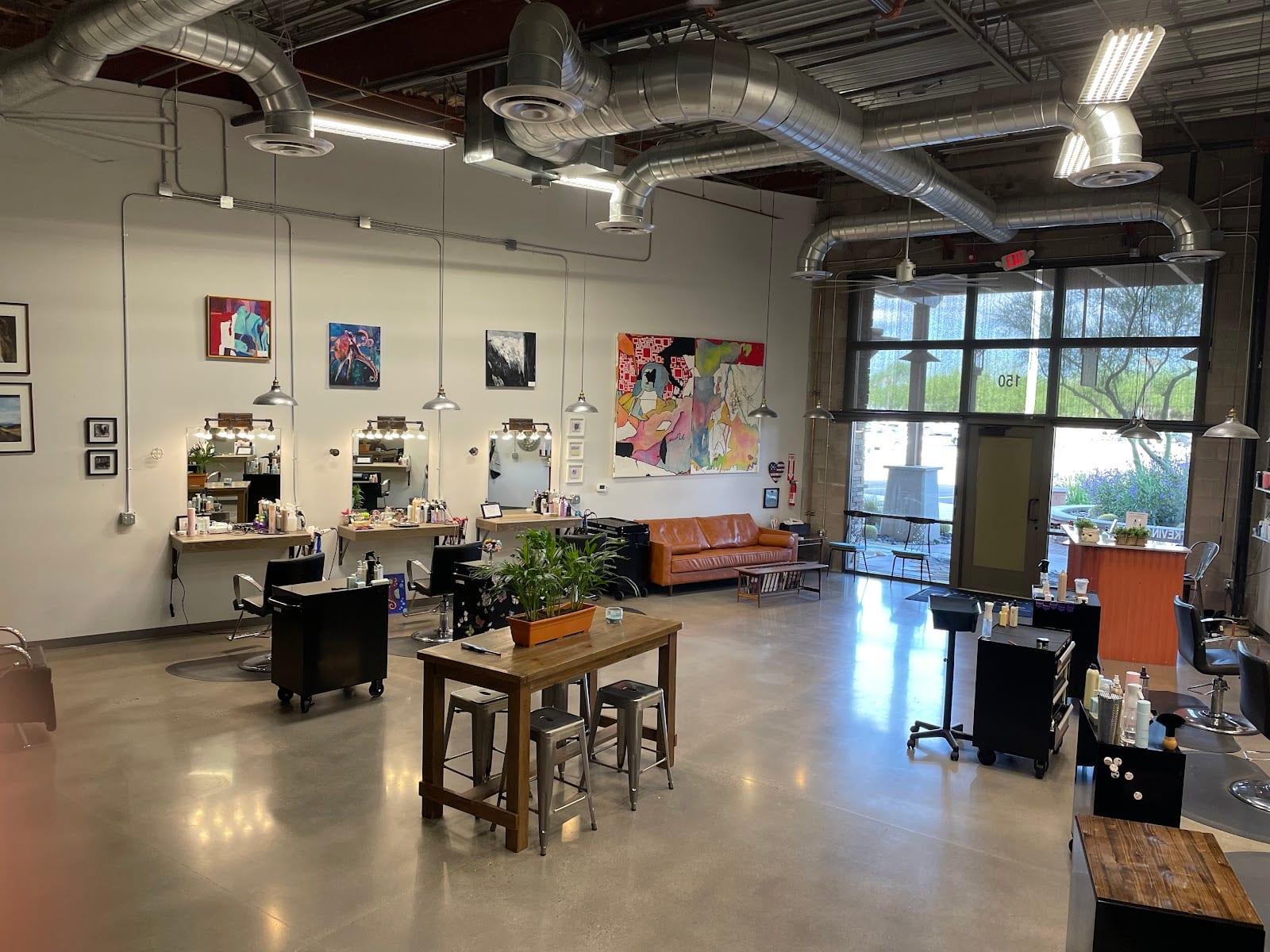 Snip Salon and Gallery