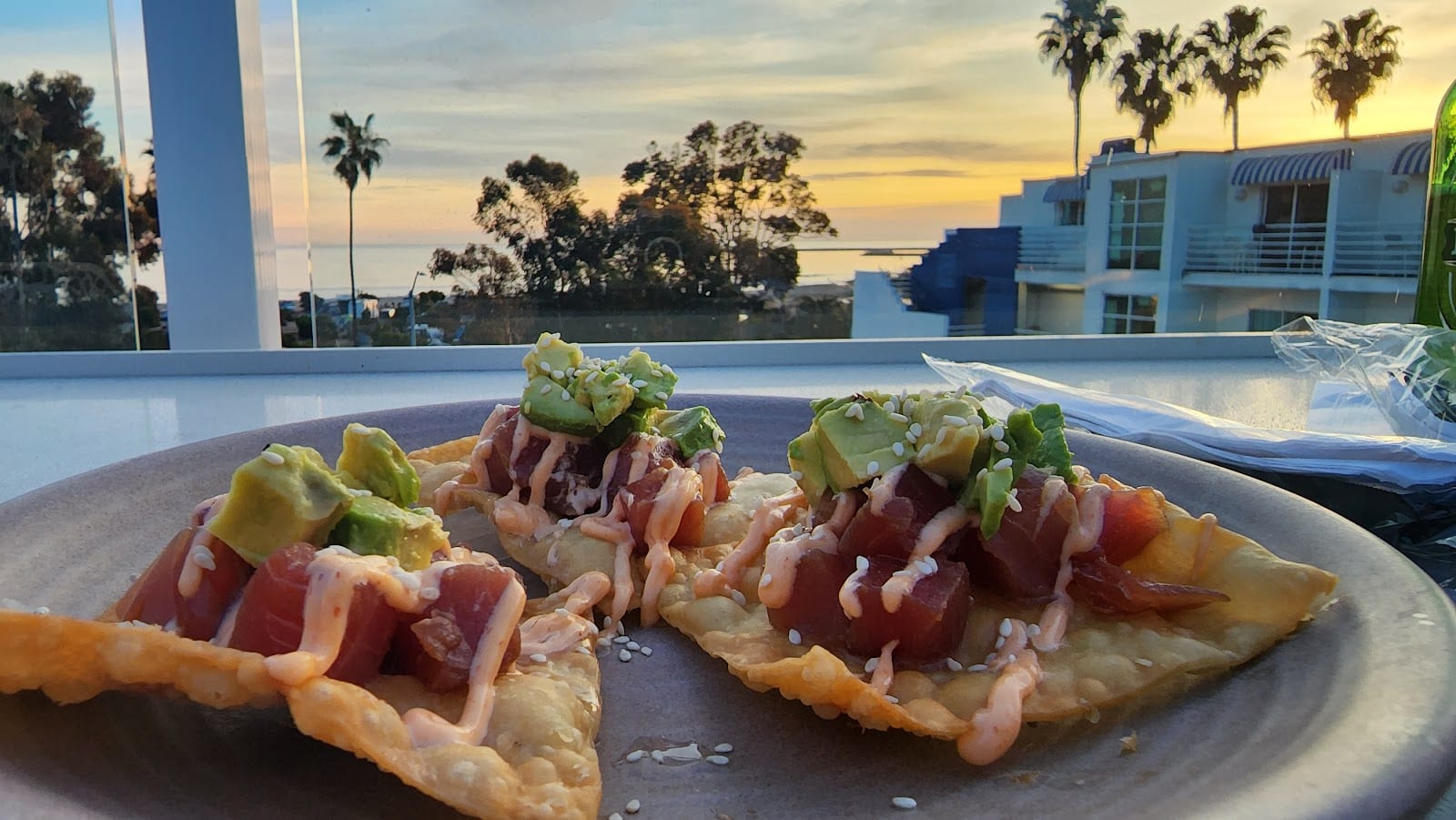 Longboard Rooftop Lounge