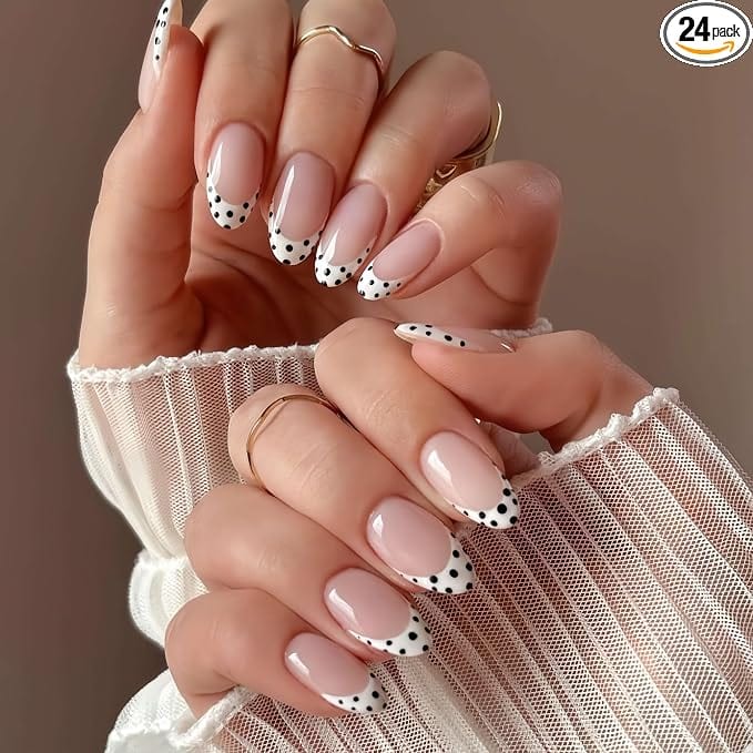 Nails Now, photo 2