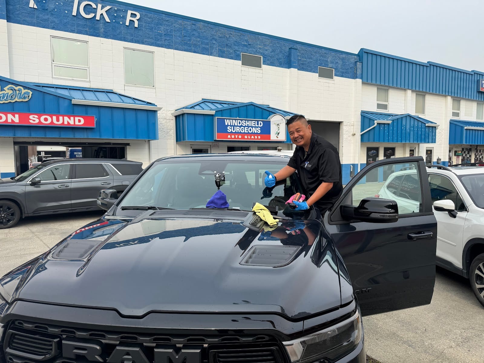 Windshield Surgeons Auto Glass