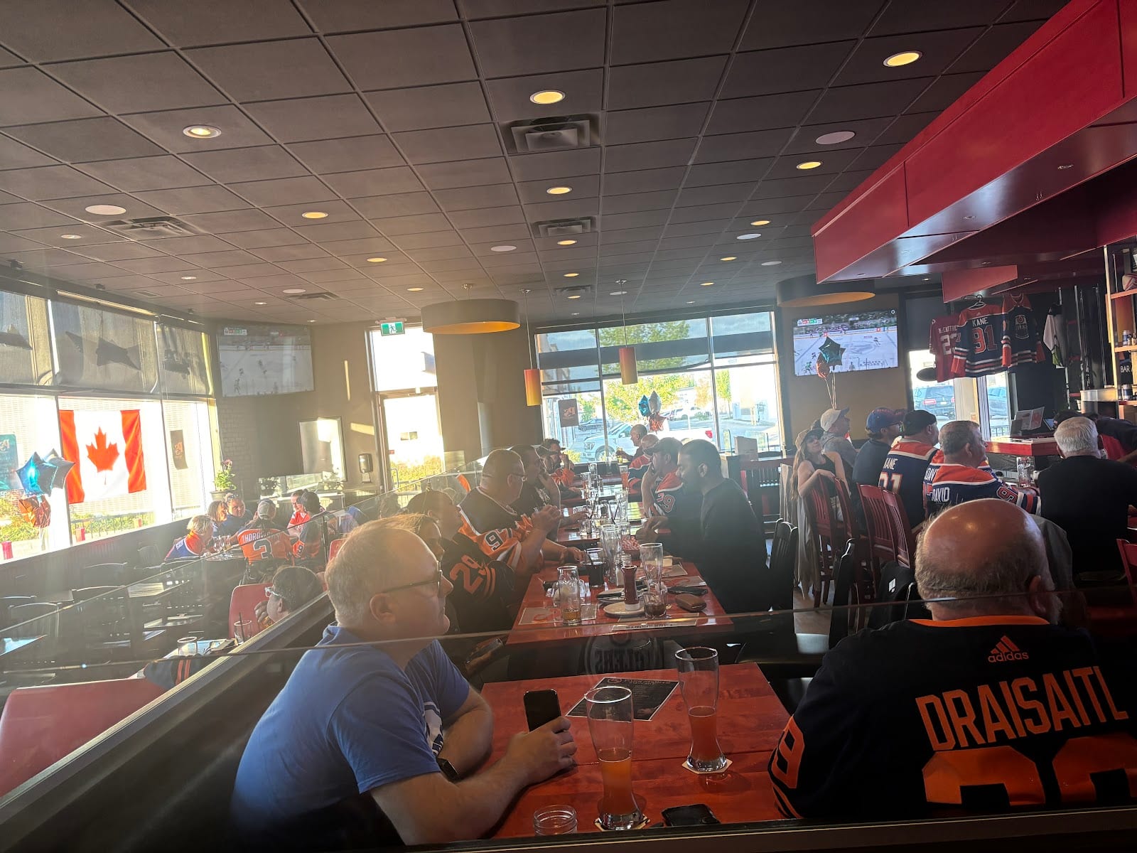 Park sports bar & grill Edmonton sherwood park, photo 2
