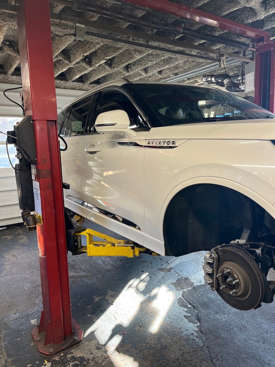 Fine Tuned Autos - Best Auto Repair Shop York, Toronto, photo 2