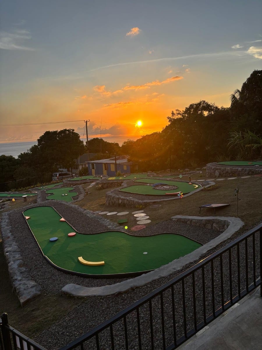 Roundabout Mini Golf