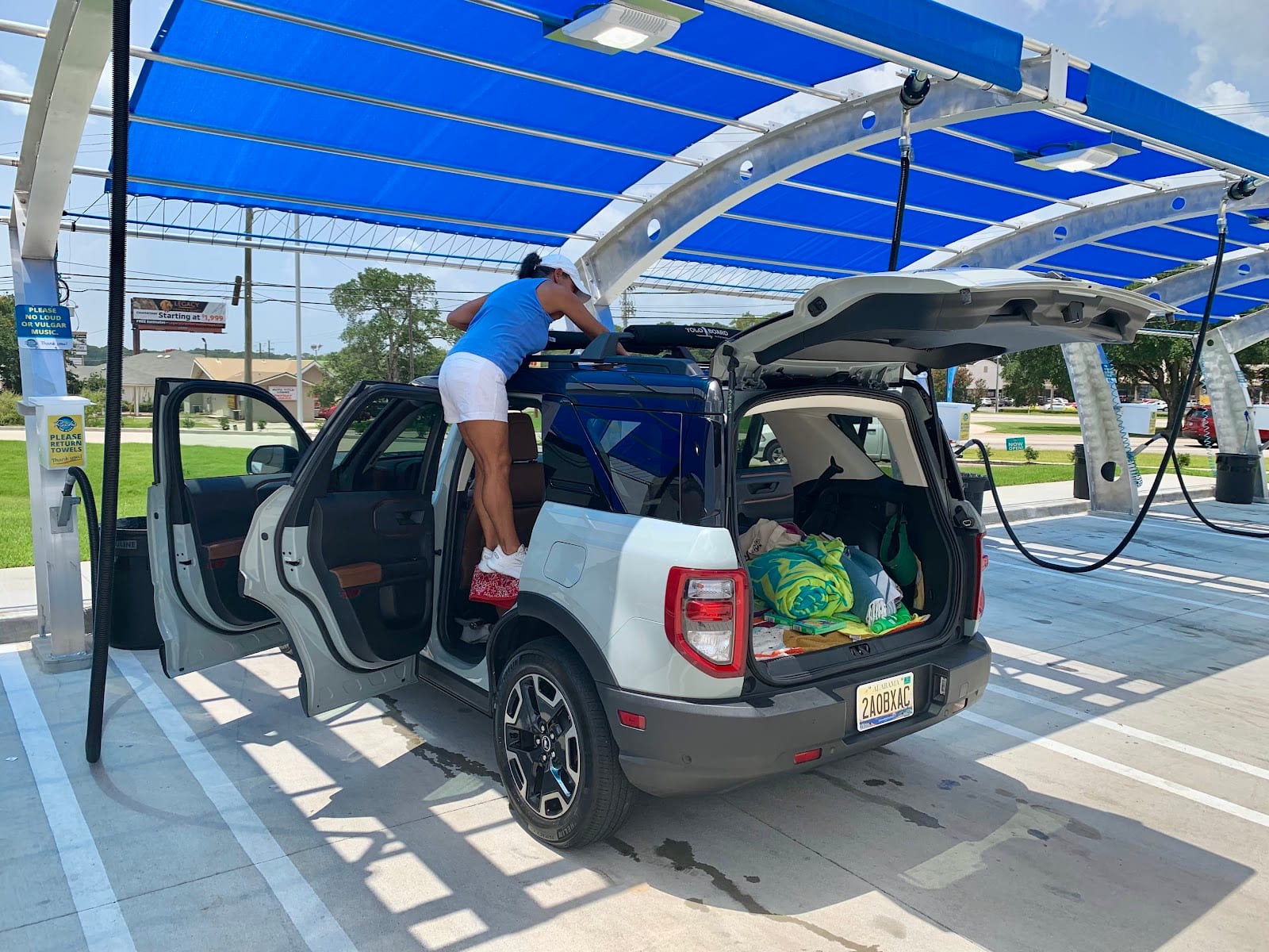 Rich's Car Wash - Hwy 90 at Azalea