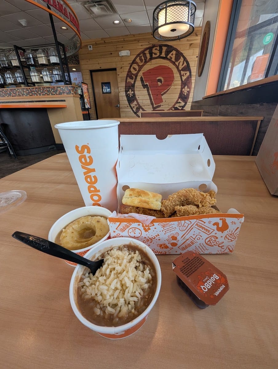 Popeyes Louisiana Kitchen, photo 3