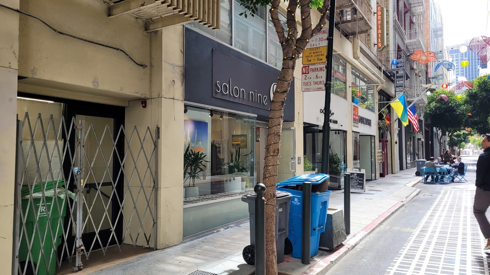 Salon Nine, photo 3