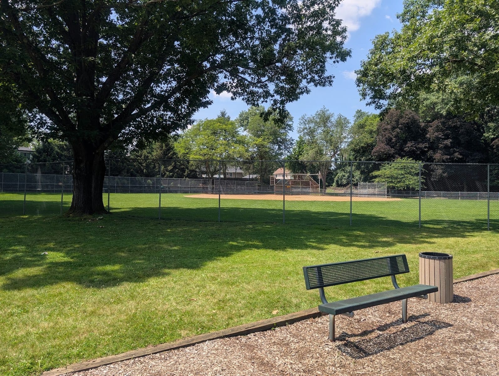 Playground, photo 3