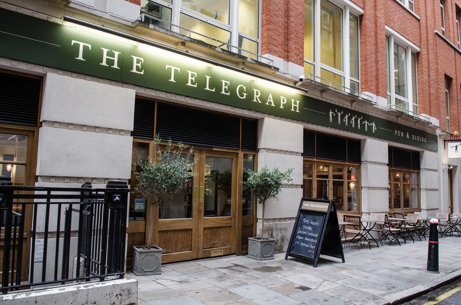 The Telegraph, Moorgate, photo 2