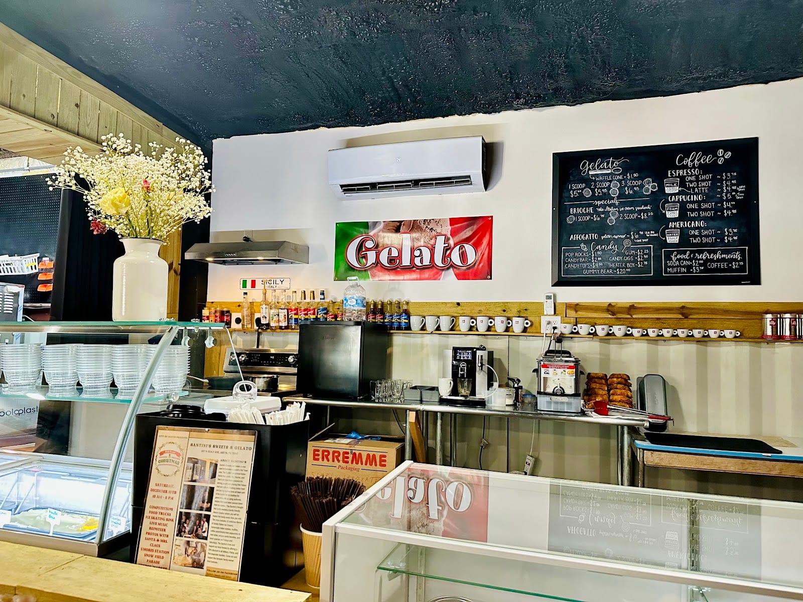 Santini's Sweets and Gelato, photo 4