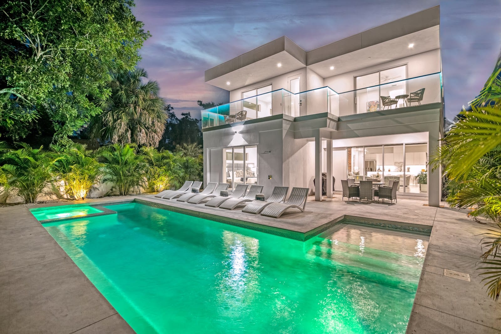 Domanic Calamese REALTOR® | Siesta Key / Sarasota | KW Coastal Living III