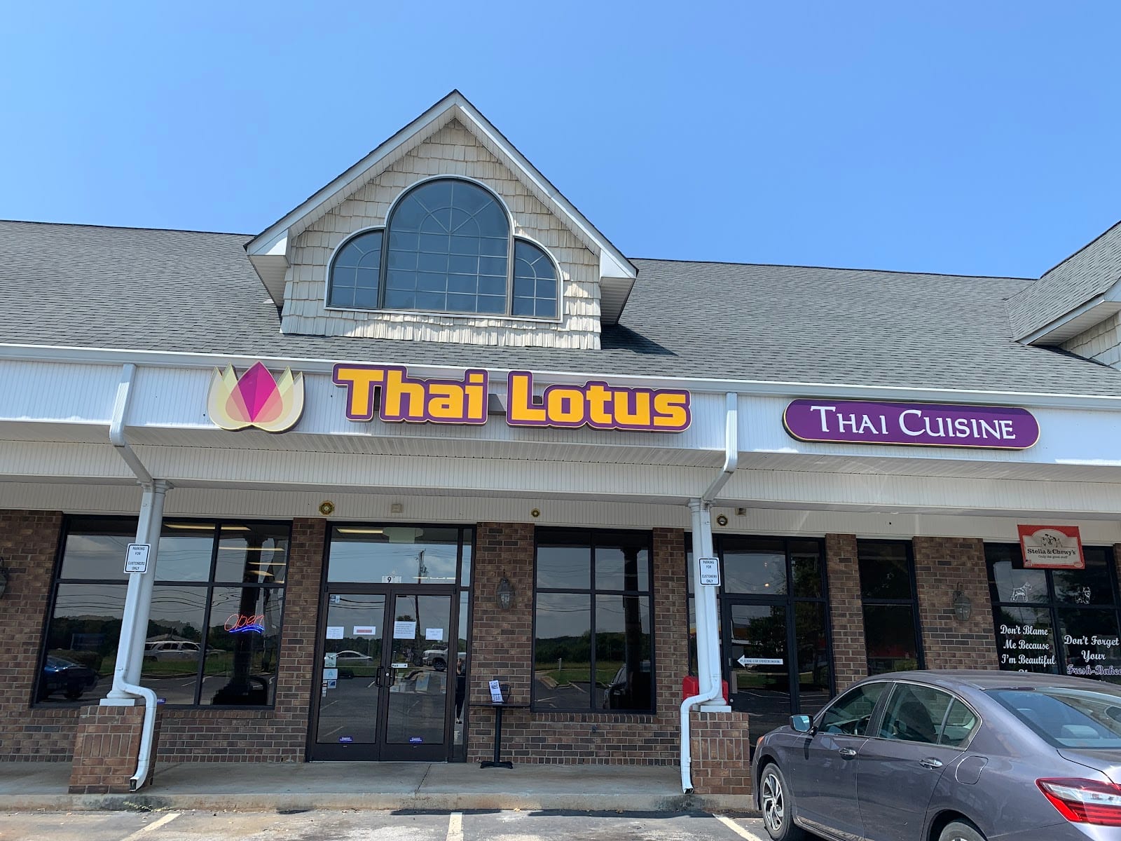 Thai Lotus