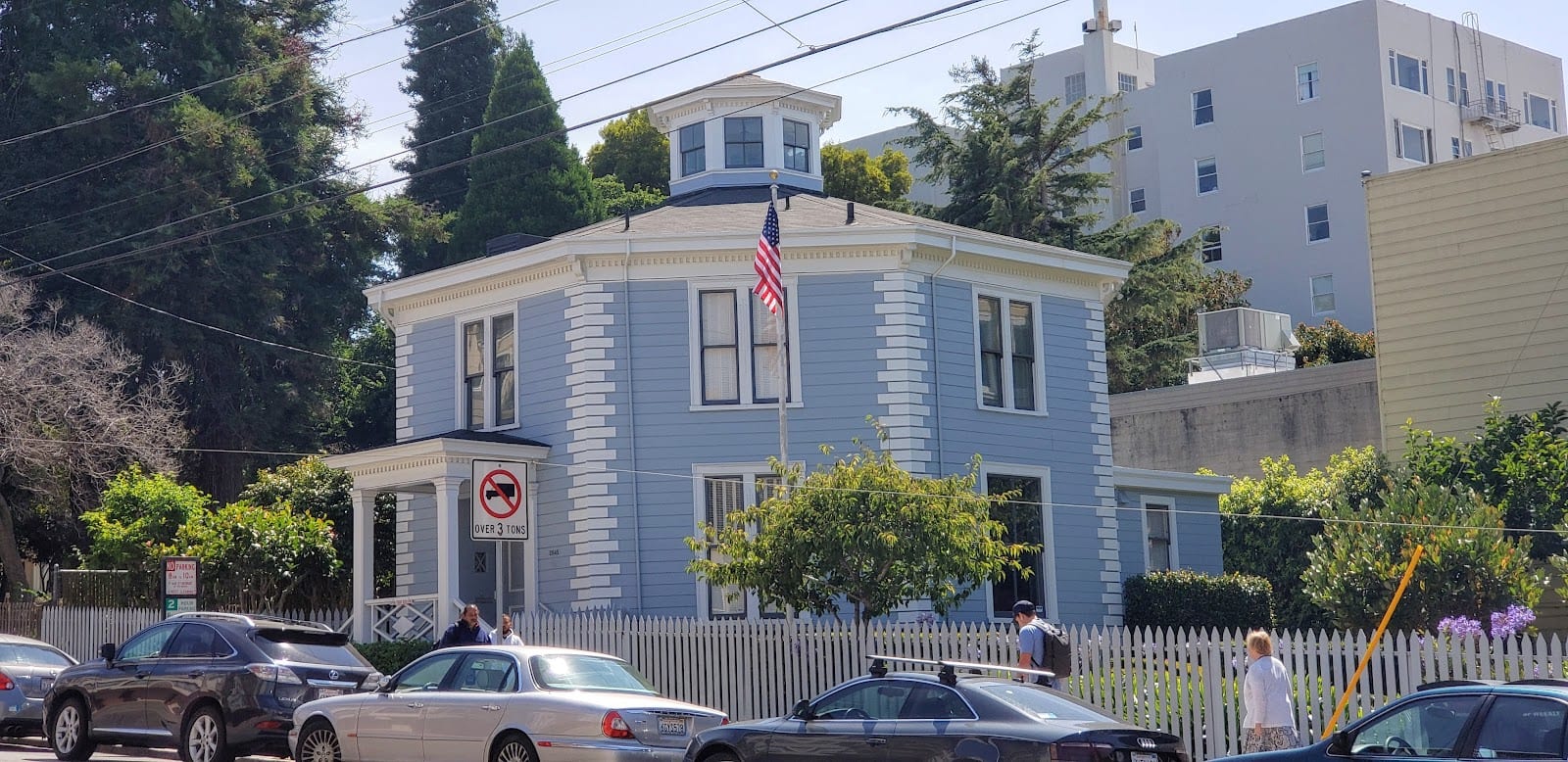 McElroy Octagon House