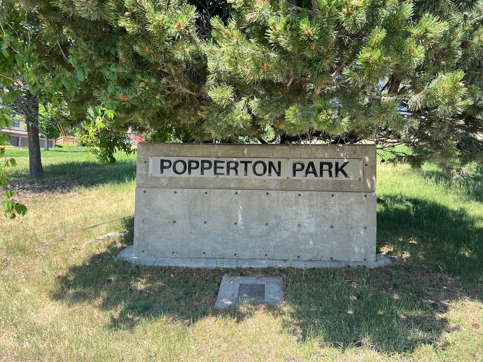 Popperton Park