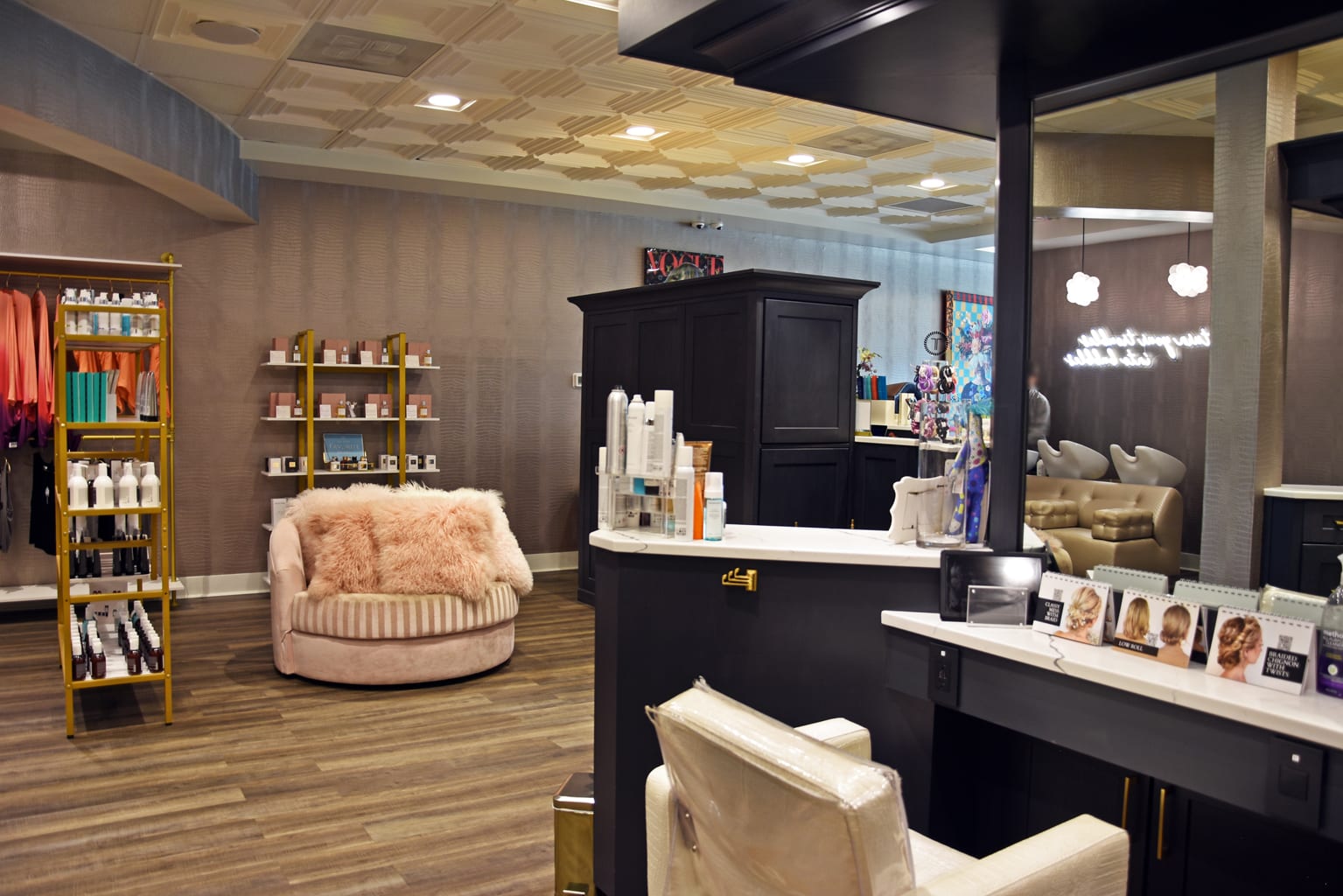 Bubbles and Blowouts Beauty Lounge, photo 3