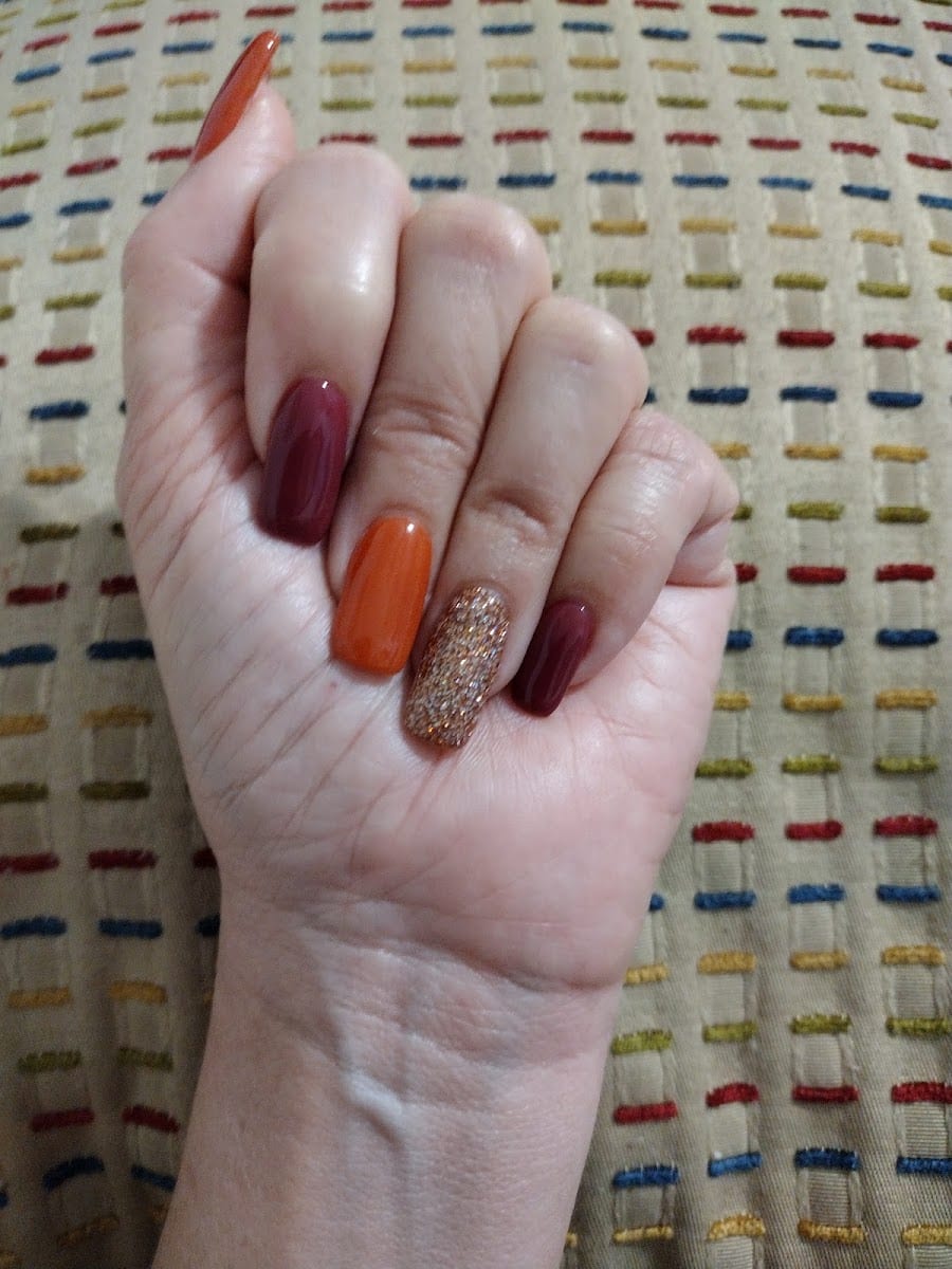 Happy Nails