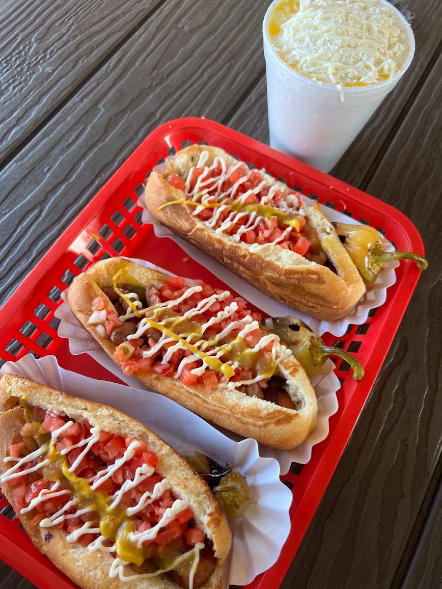 El Sinaloense Hot Dog Cart