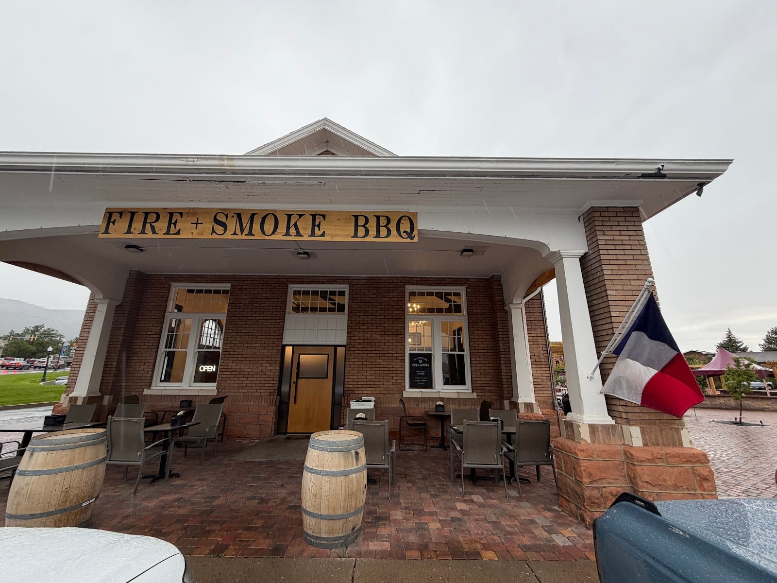 Fire + Smoke BBQ, photo 2