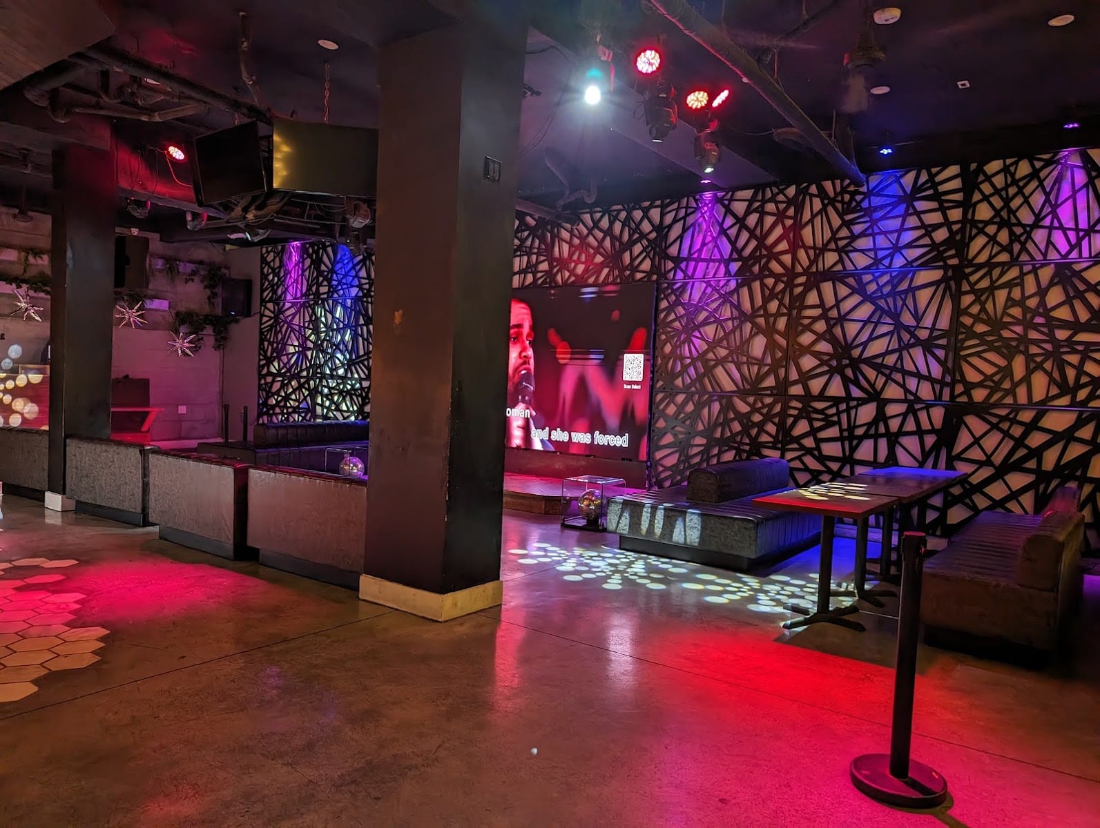Pandora Karaoke & Bar