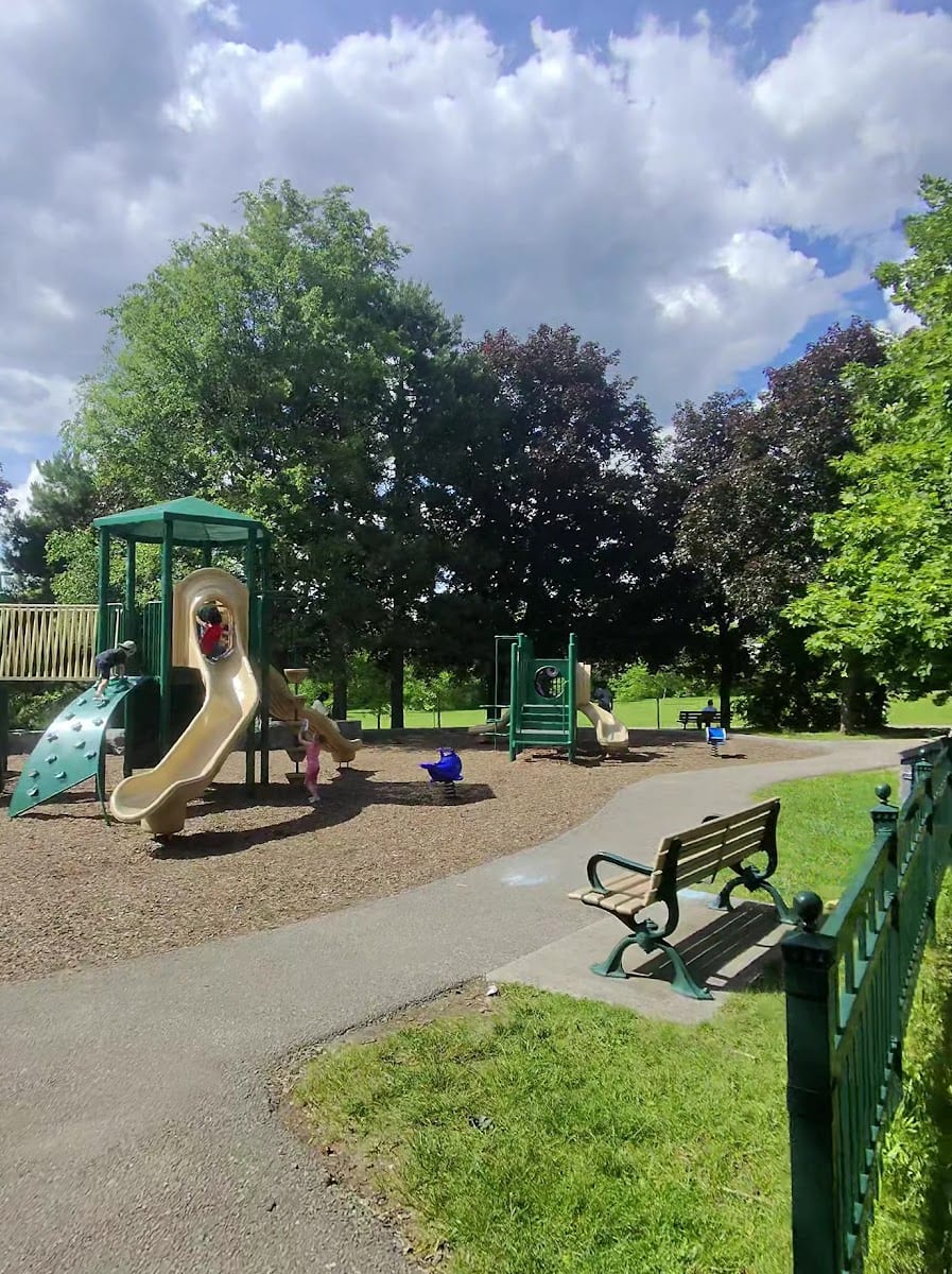 Harryetta Gardens Playground, photo 3