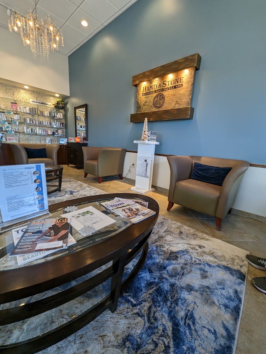 Hand & Stone Massage and Facial Spa, photo 2