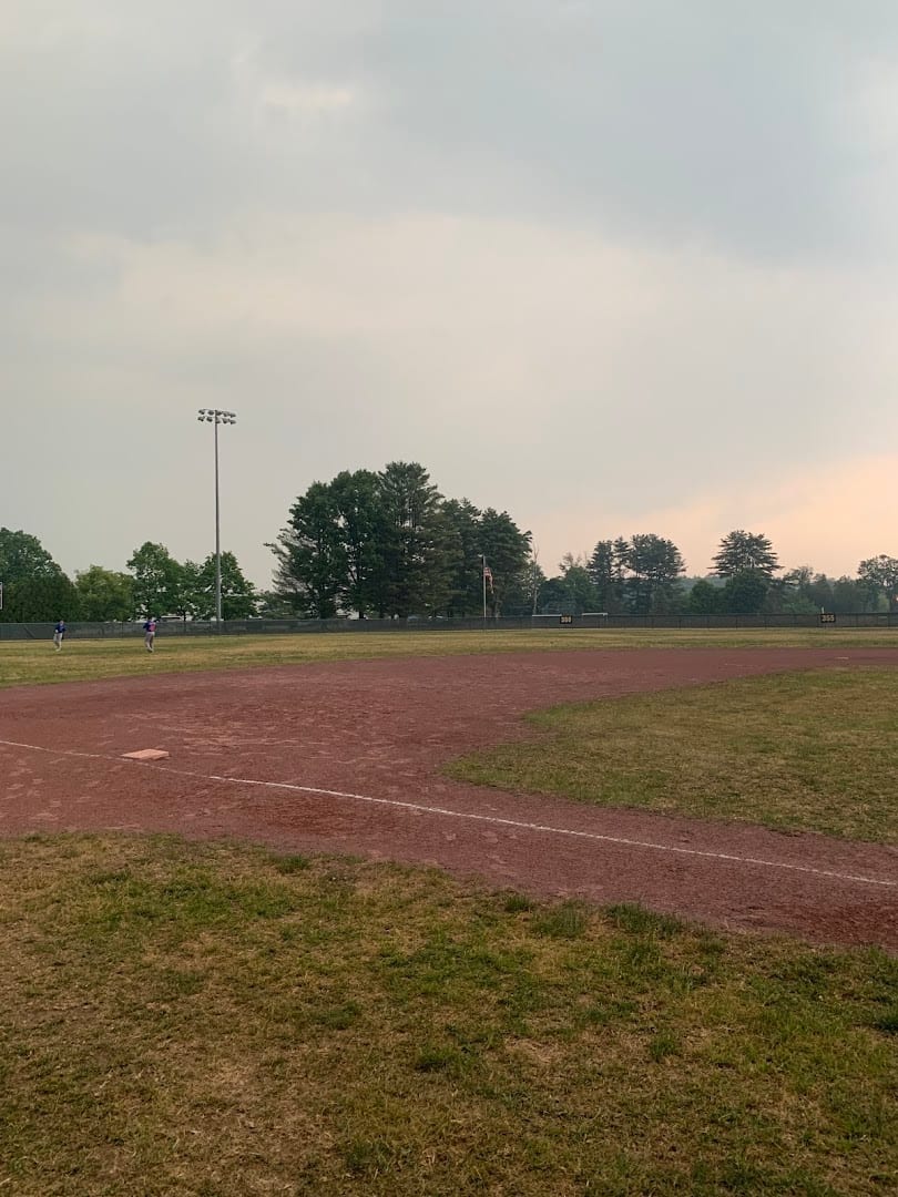Geyser Crest Courts, photo 2