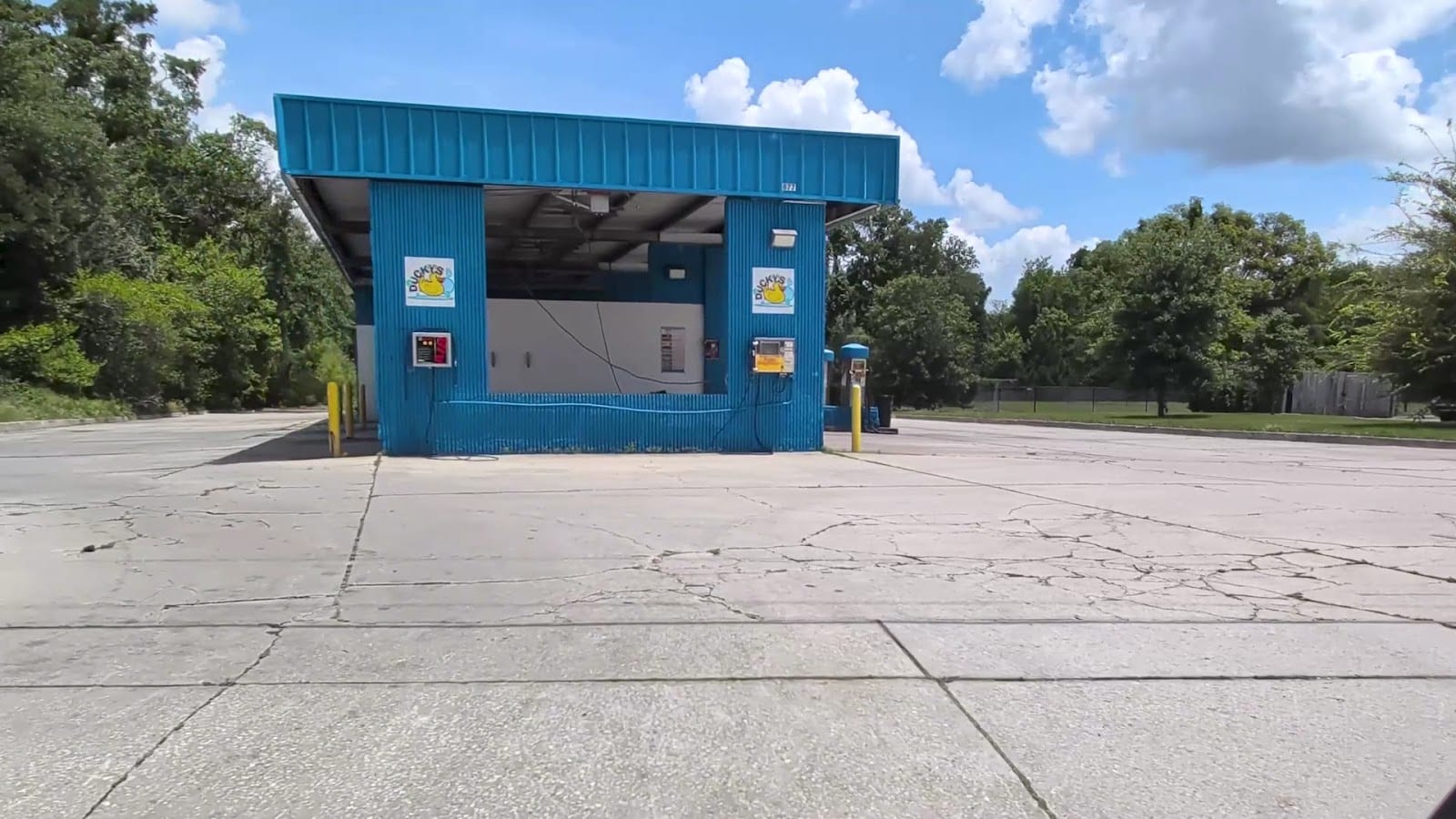 Ducky’s Car Wash