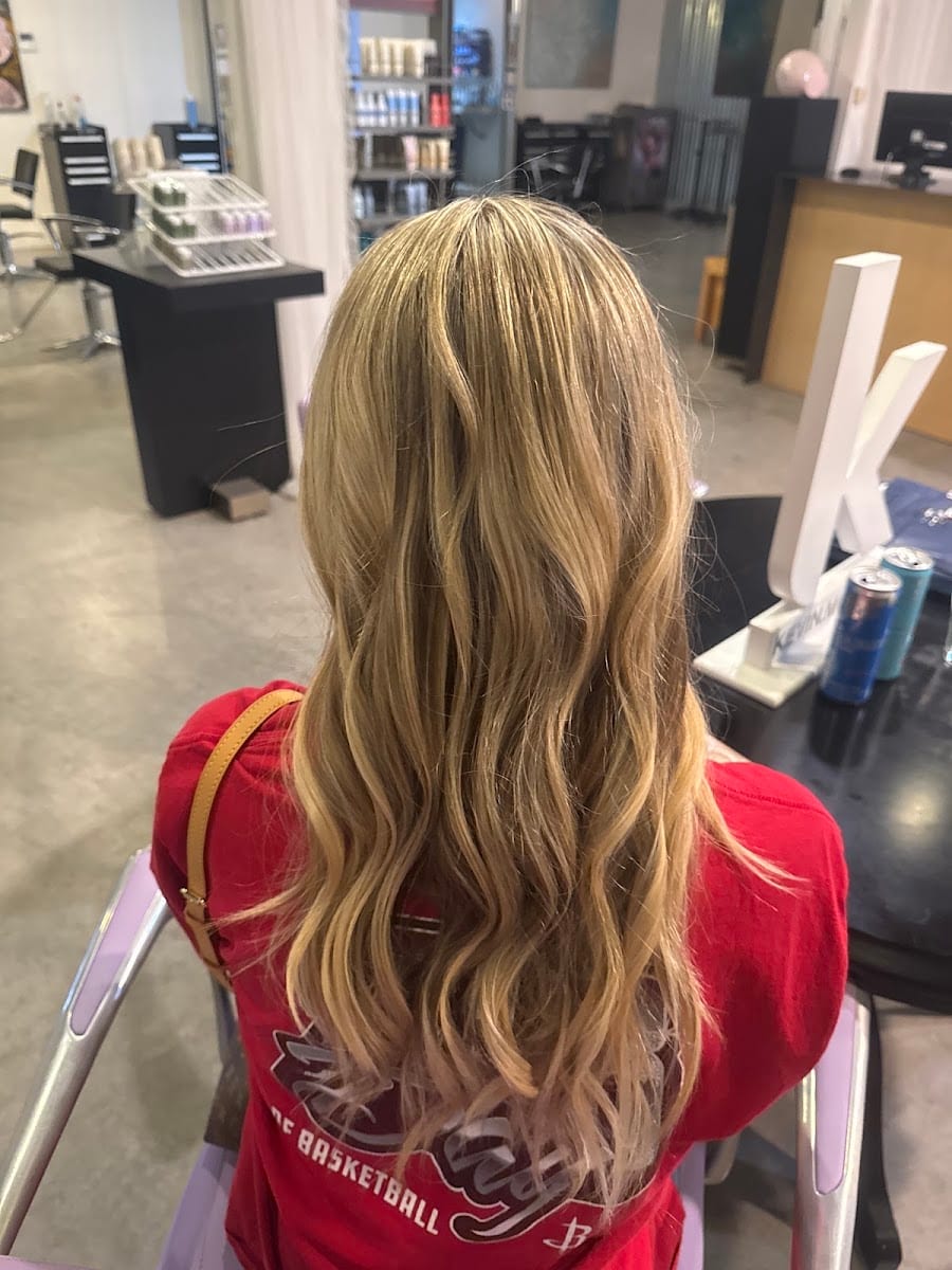 Elements Salon, photo 3