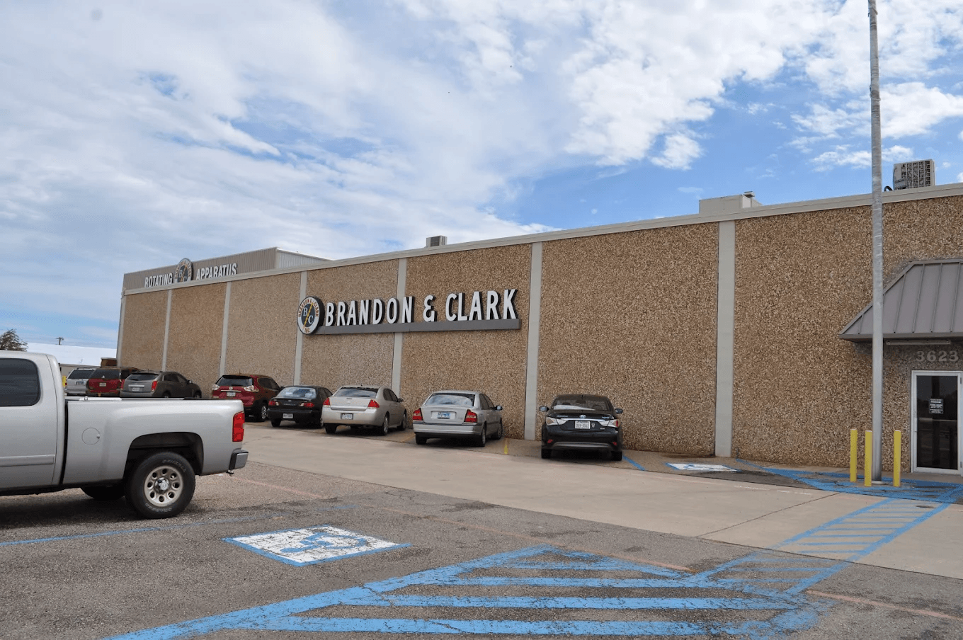 Brandon & Clark Inc., photo 2