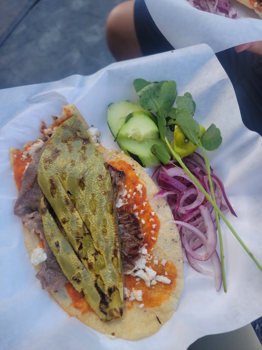 Las Cemitas Taquizas Lopez