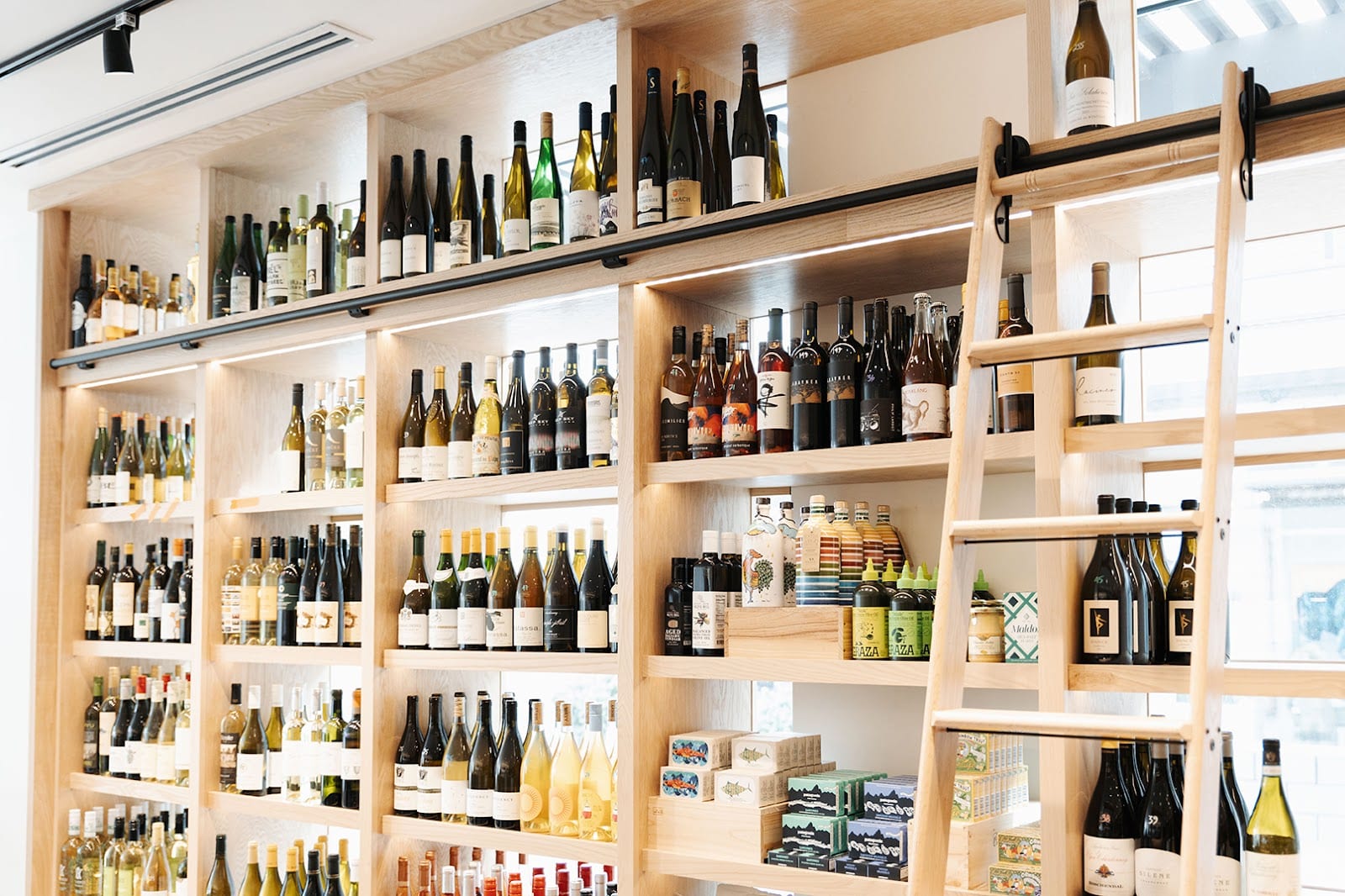 Jamie's Bottle Shop, photo 2