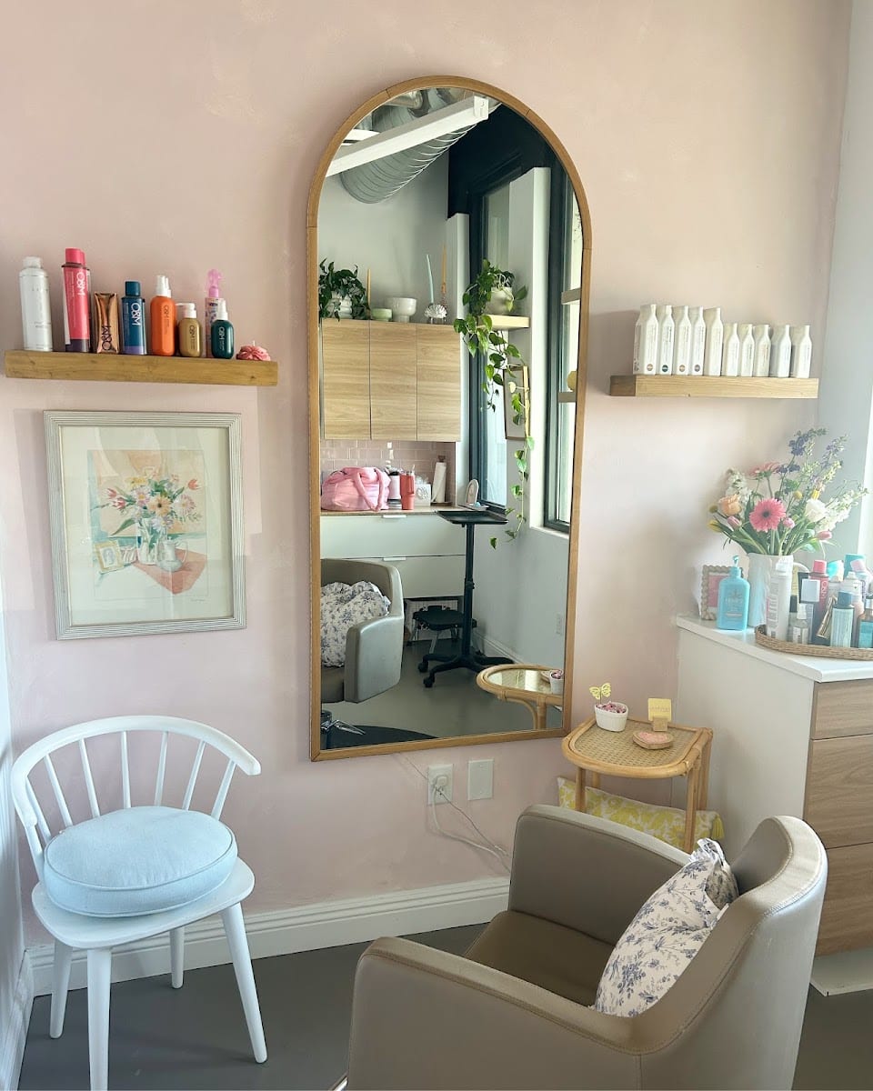 Emlynn Hair Studio
