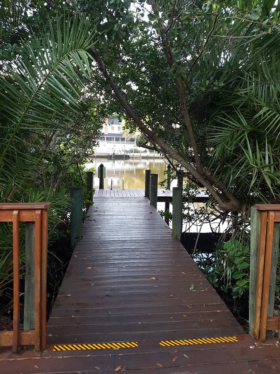 Central Park Realty, photo 2
