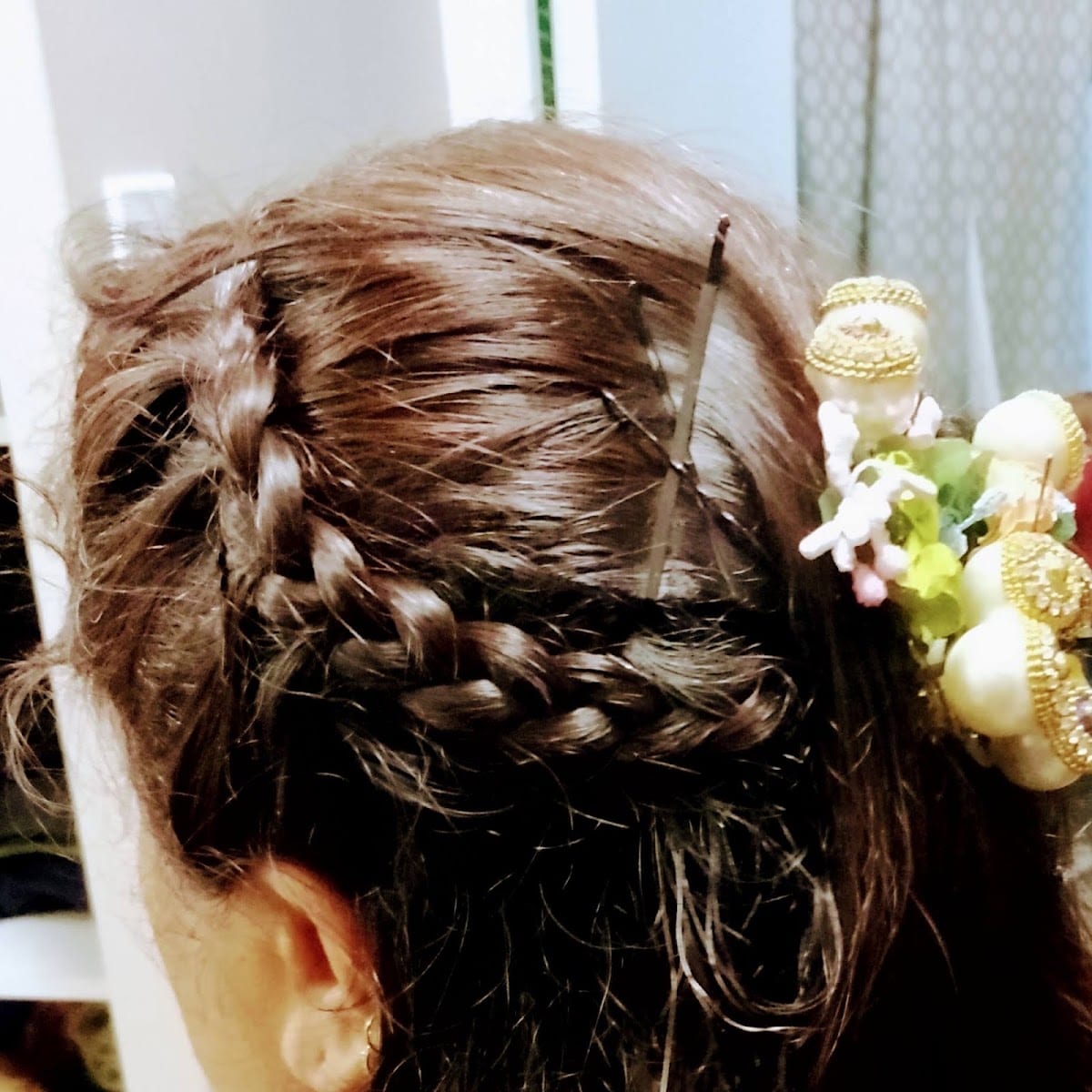 Meera Beauty Salon