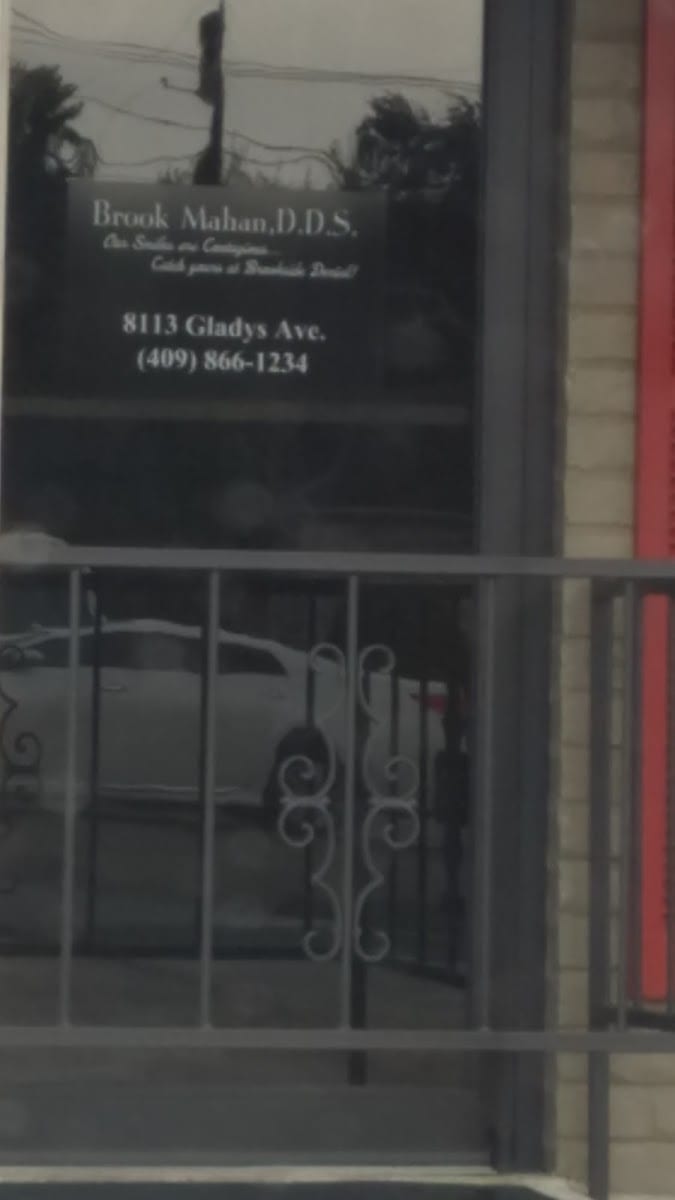 Dr. Brook R. Mahan, DDS, photo 4