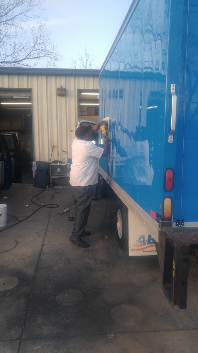 Collins Auto Clean Up, photo 2