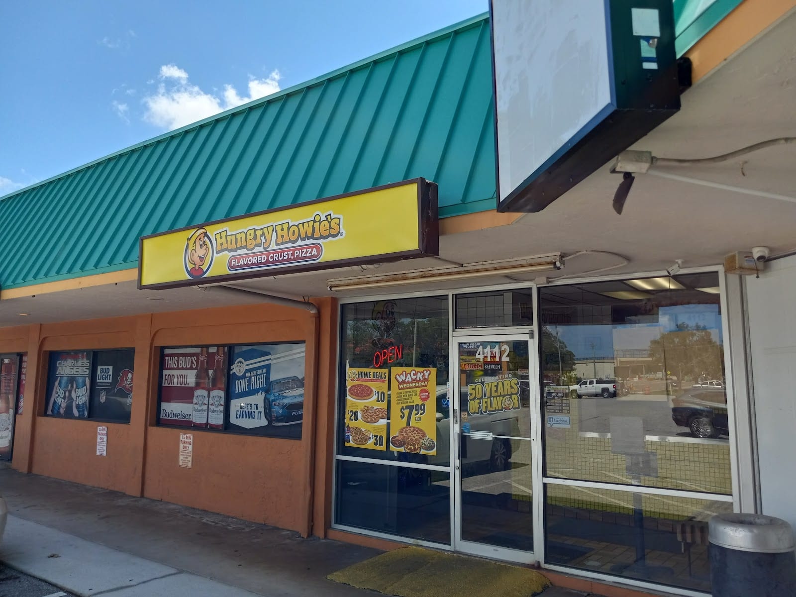 Hungry Howie's Pizza & Subs, photo 2