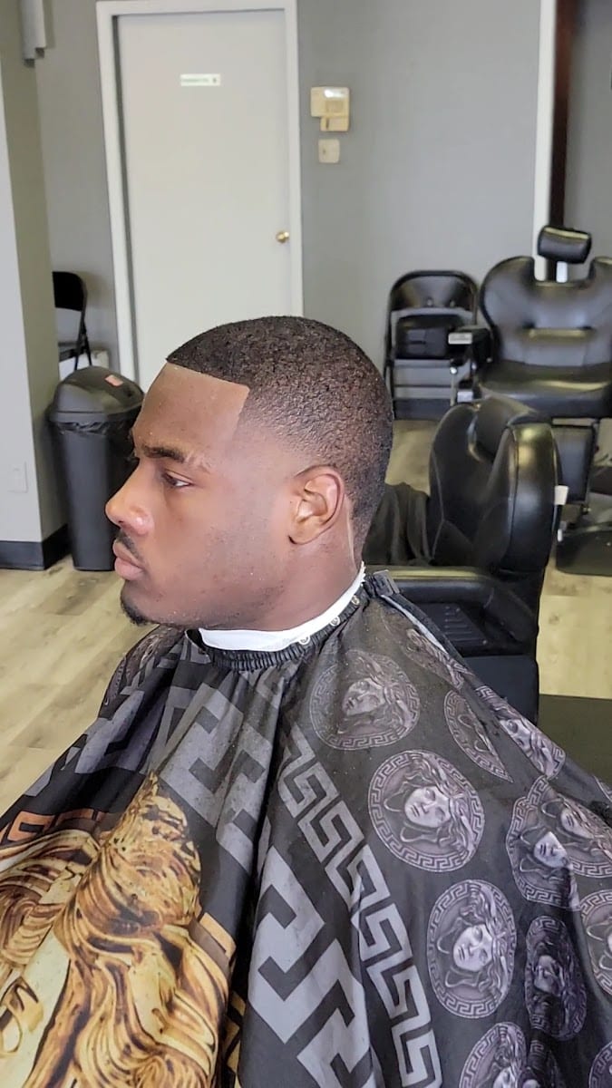 D-FRANCHIZE CUTZ & STYLEZ LLC, photo 3