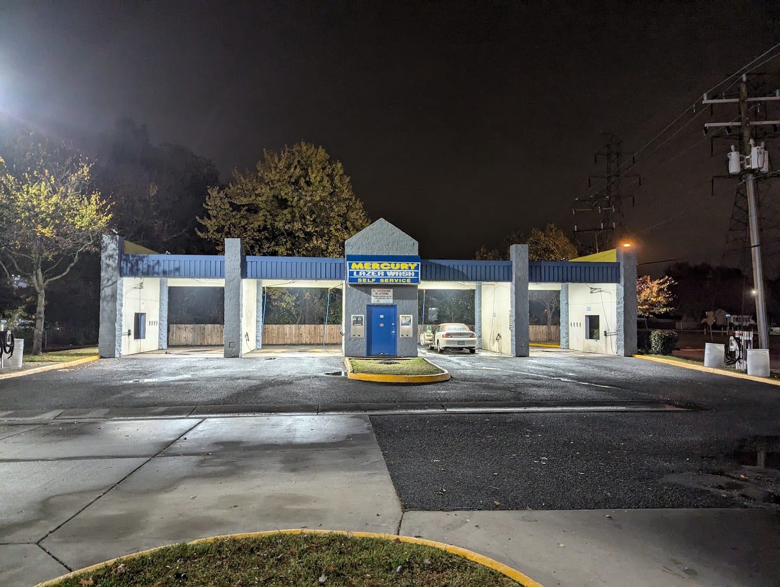 Soaps & Suds Auto Spa