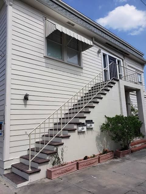 Historic Hyde Park Village Haven, photo 3