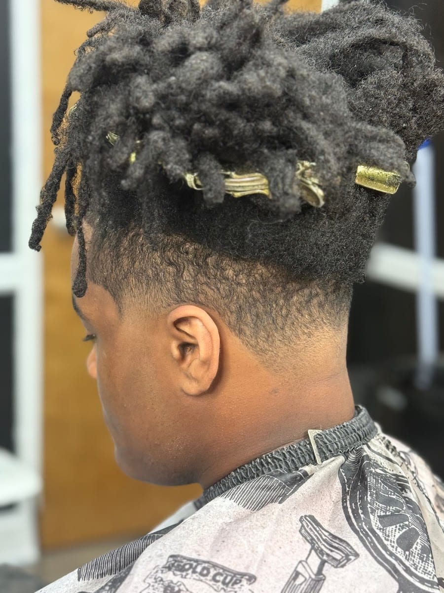 Young The Barber Studio Barbershop, photo 3