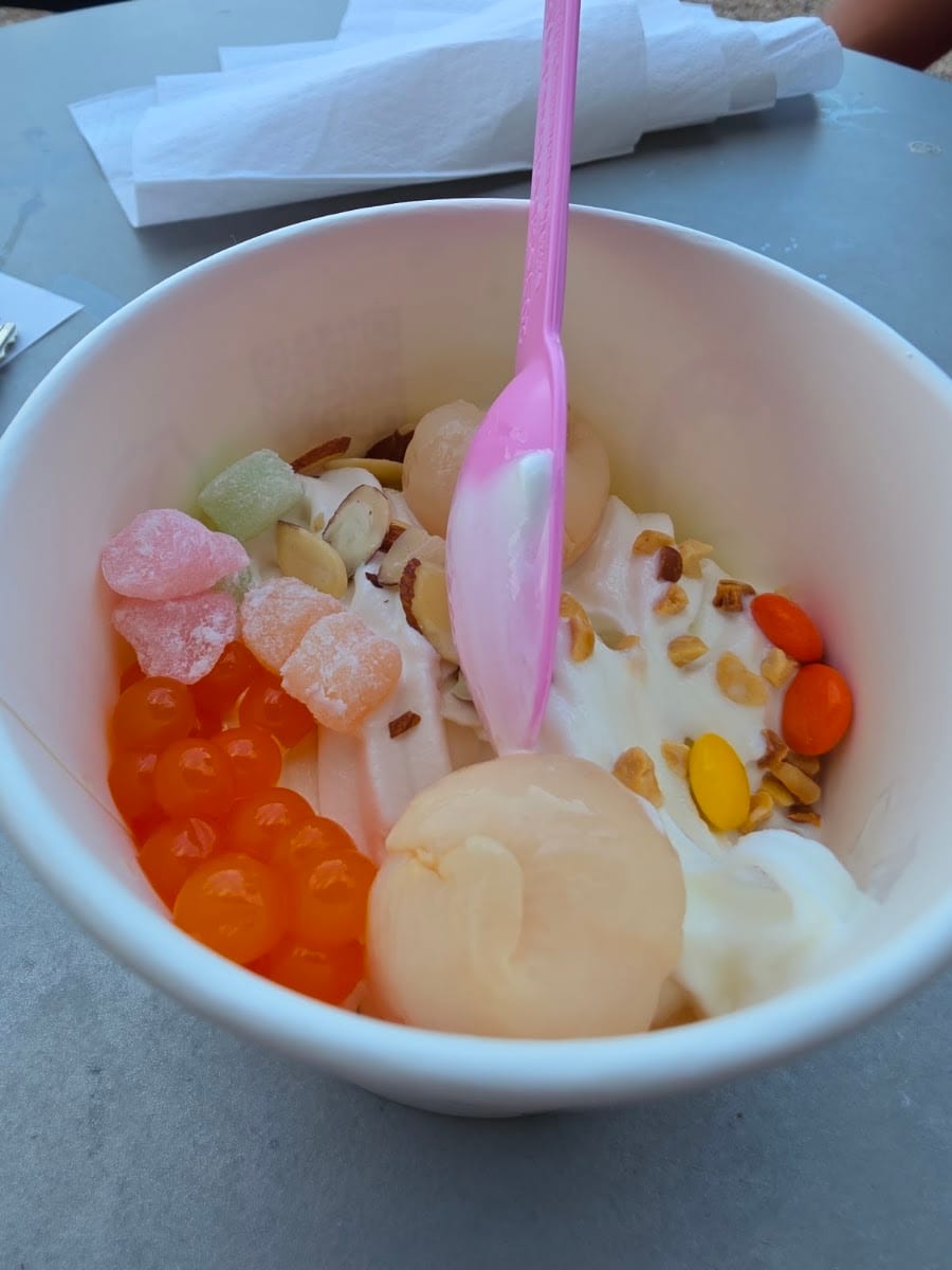 Yogurtland Las Vegas, photo 4