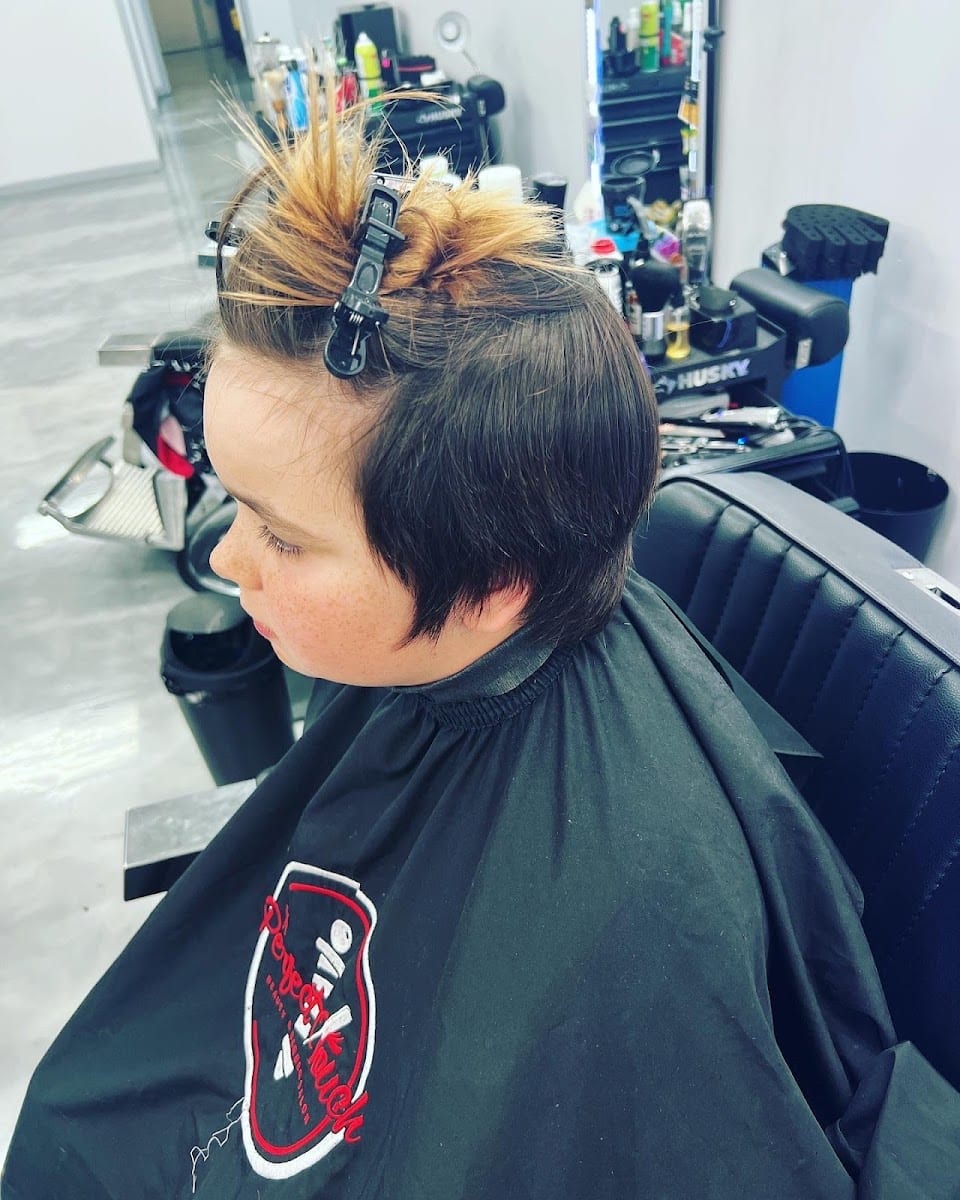 M904 barbershop
