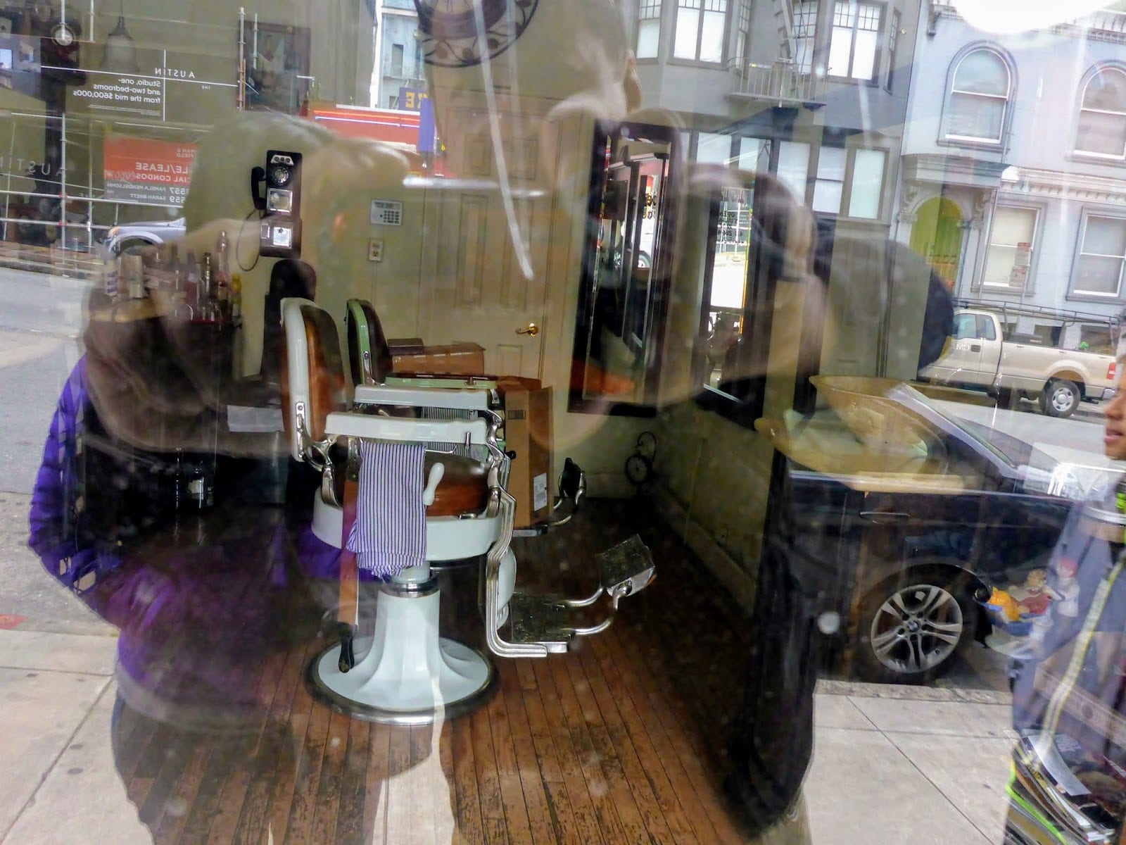 1512 Barber Shop