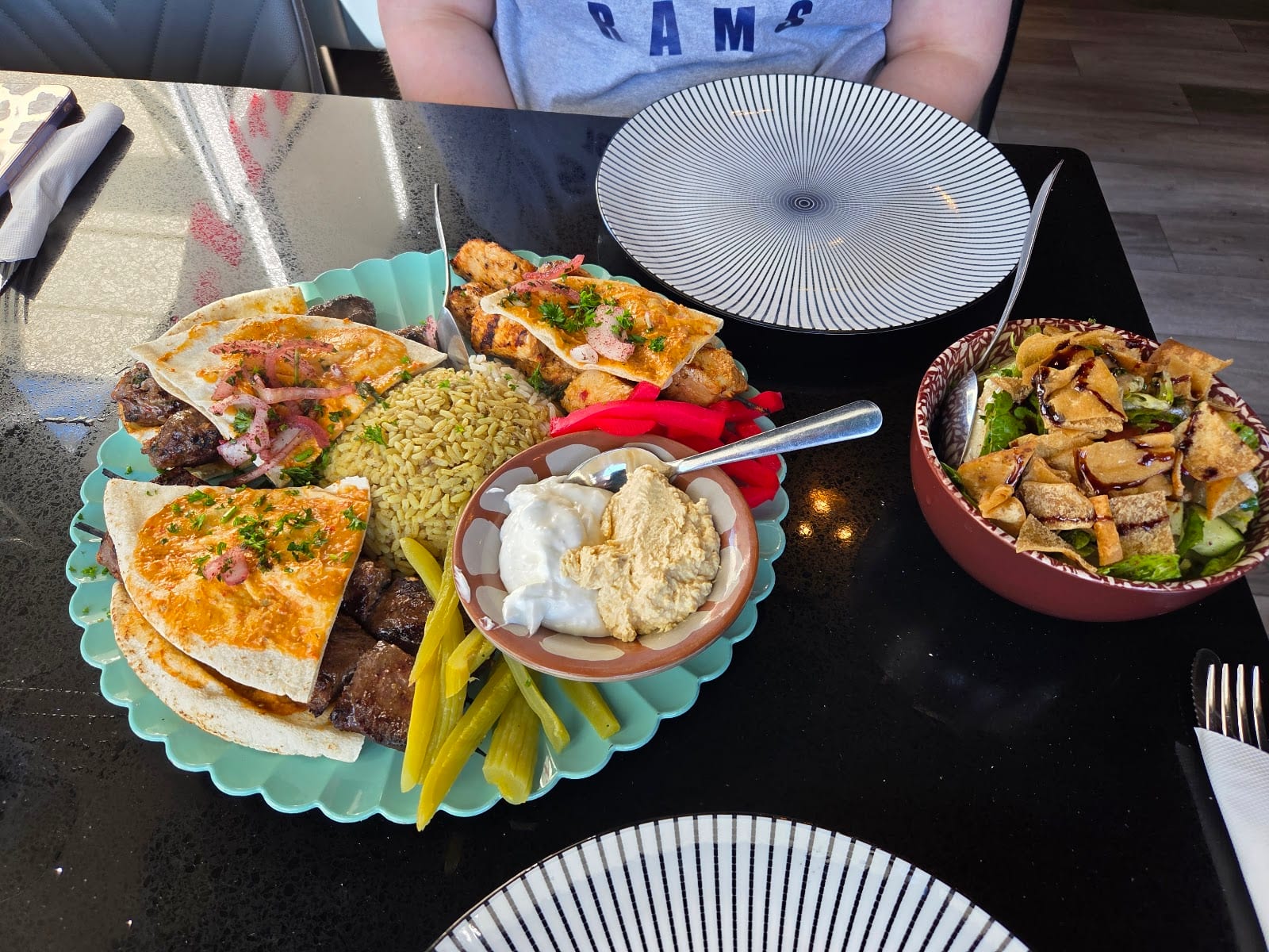 Gregg Mediterranean Express Restaurant, photo 4