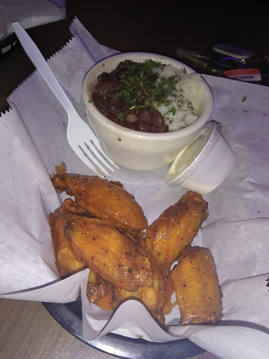 Kazoola Eatery & Entertainment, photo 3