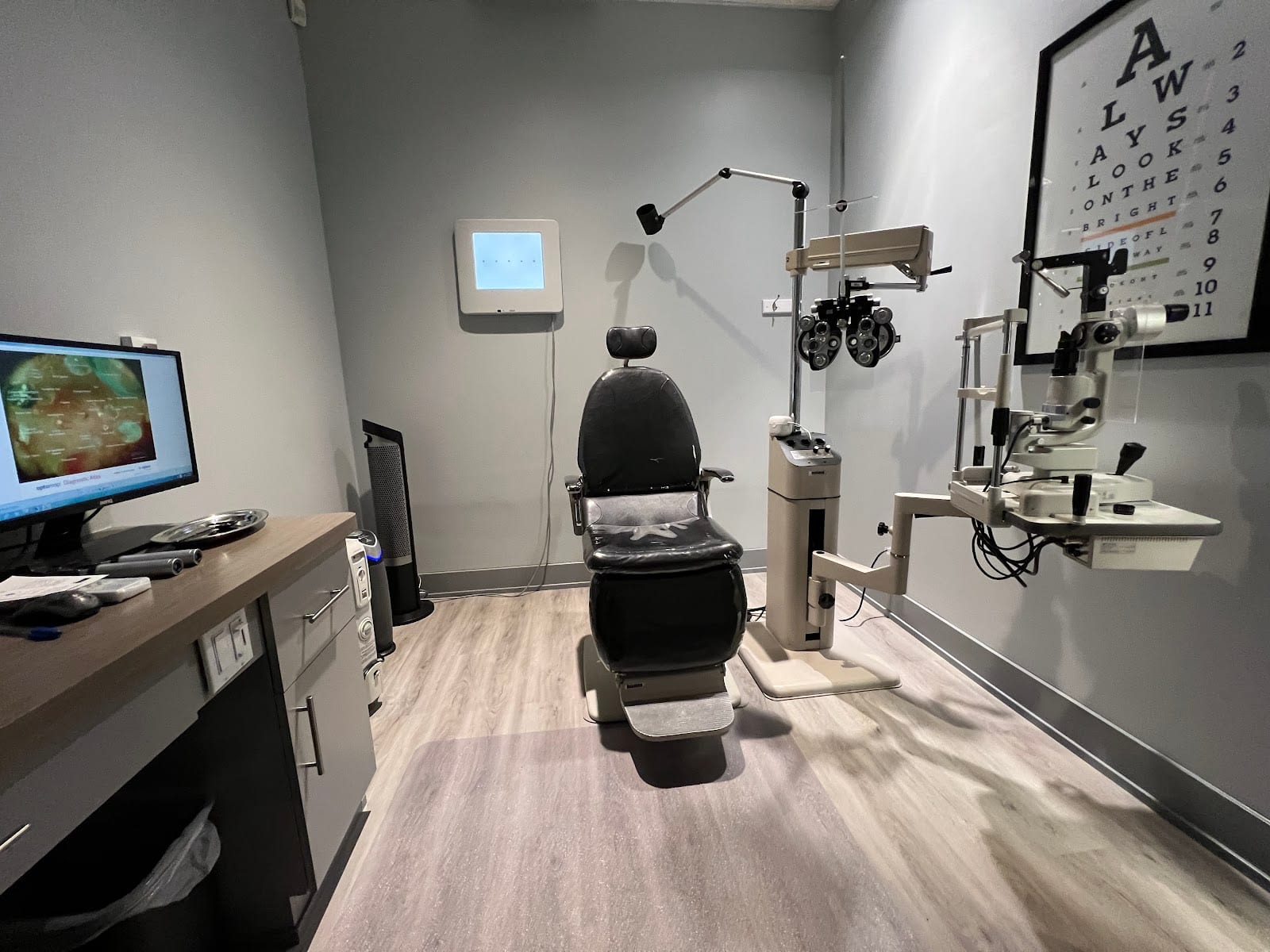 Dr. Michael Ng, Optometrist