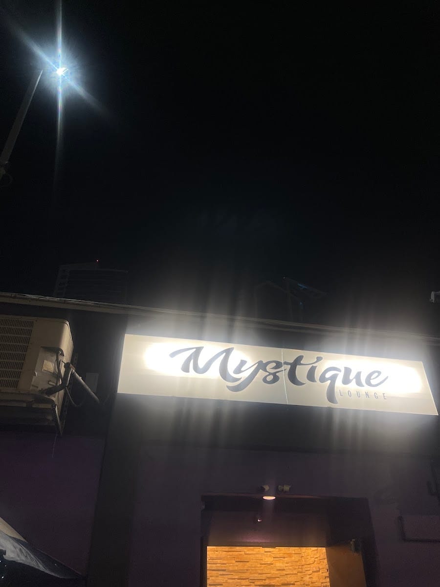Mystique Bar and Lounge, photo 3